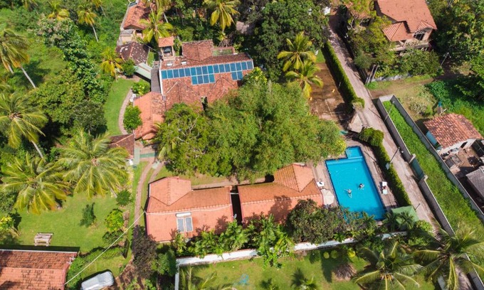 Negombo Villa | Villa Shade