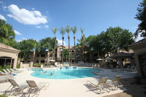 North Scottsdale Apartment | Villa Signature II
