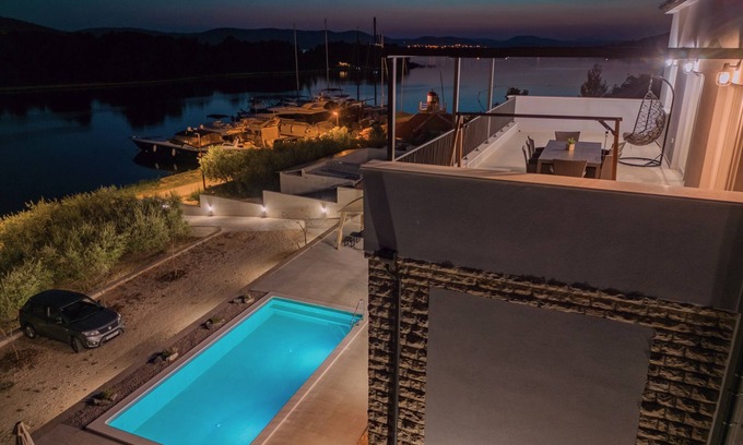Bilice Villa | Villa Silvana - pool & fitness & game room