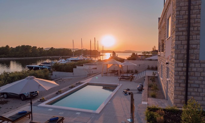 Bilice House | Villa Silvana (V5622-K1) - Bilice