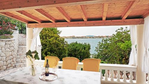 Brodarica Apartment | Villa Skradinka