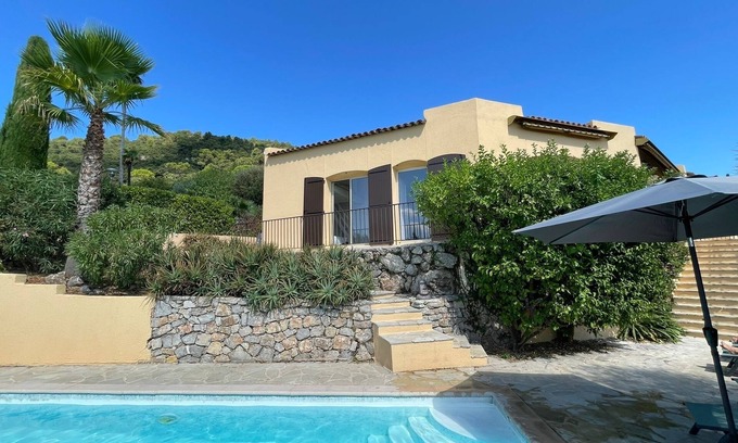 Le Tignet Villa | Villa Sleeps 10, 4 Bedrooms, with Pool and Sea and Mountain View