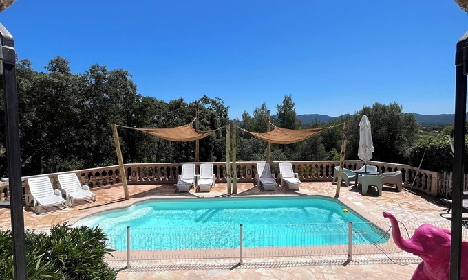 Vidauban Villa | Villa sleeps 12/14 with family.