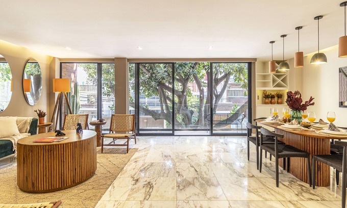 Miguel Hidalgo Apartment | Villa Socrates by Kukun