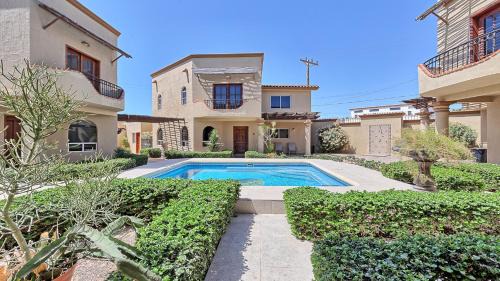 Benito Juarez Villa | Villa Sonari 3, Inside a private complex of 4 by Kivoya
