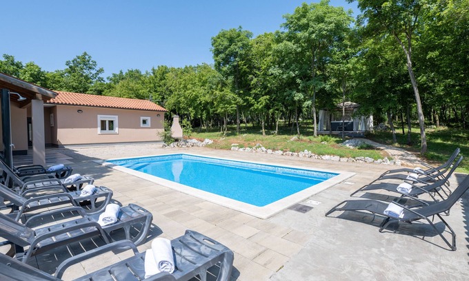 Zupanici Villa | Villa St. Nikola for 8 + 2 near Labin - Rabac with jacuzzi & pet friendly