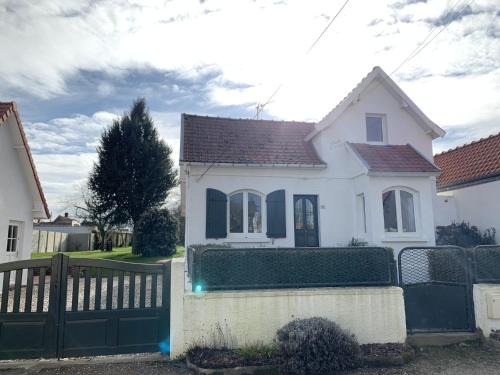 Saint-Josse House | Villa St Pierre