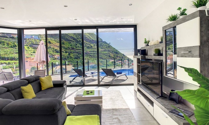 Arco da Calheta House | Villa Stella by LovelyStay