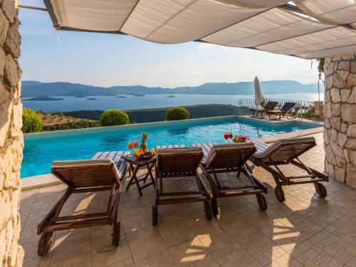 Slivno Villa | Villa Stolovi by Interhome