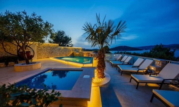 Razanj House | Villa Sunset