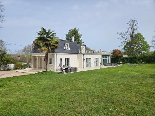 Noisy-le-Grand Villa | Villa Sweet Birds