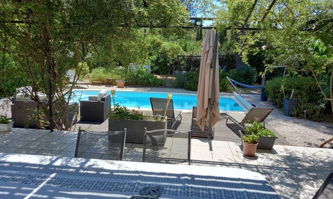 Cuges-les-Pins Villa | Villa T5 quiet pool near sea view terrace great panoramic hill clim