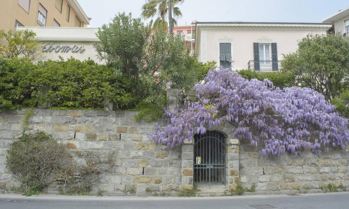 Imperia Apartment | Villa Thomas - Appartamenti di Prestigio