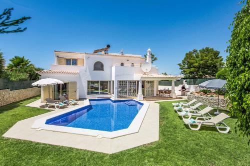 Castelo Villa | Villa Tilia