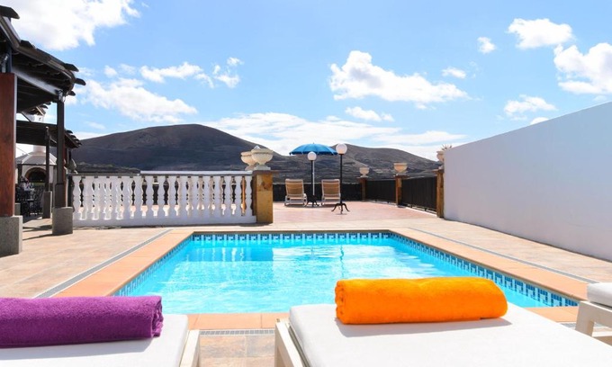 Mancha Blanca Villa | Villa Titán