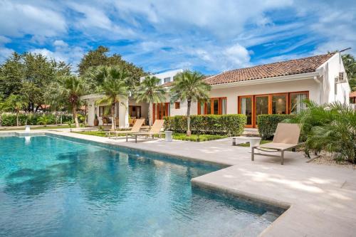 Tamarindo Villa | Villa Toscana Tamarindo- Elegant Villa