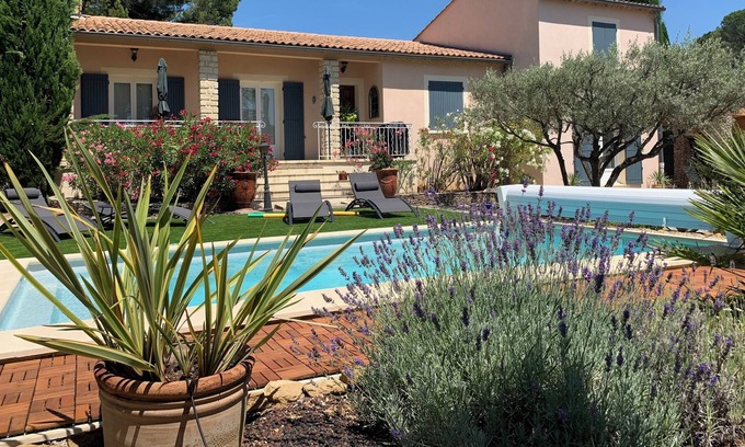 Beaumes-de-Venise Villa | Villa Tout Confort Avec Piscine Privée en Provence