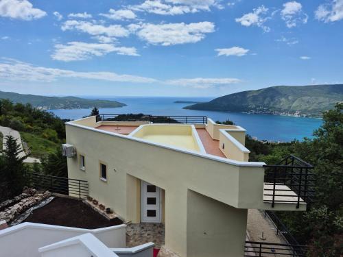 Trebesinj Villa | Villa Tre Tri
