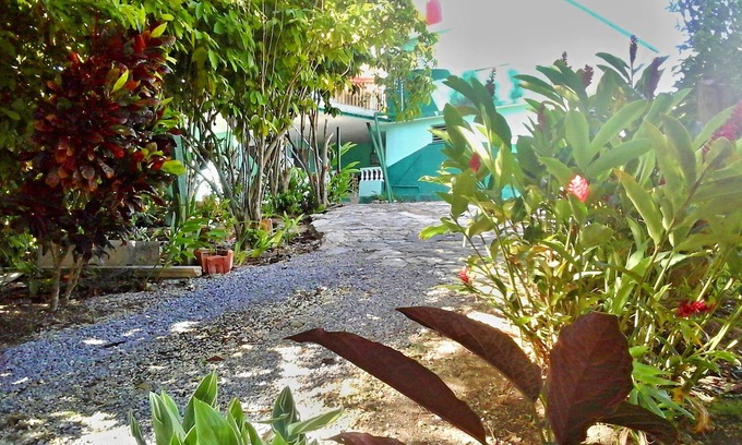 Artemisa Bed & Breakfast | Villa Tres Hermanas