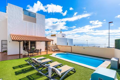 Candelaria Villa | Villa Trueno Refugio de Lujo con Piscina Climatizada y Vistas