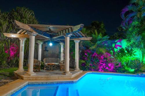 Cancun Villa | Villa Tucanes 5BR Private Pool Prime