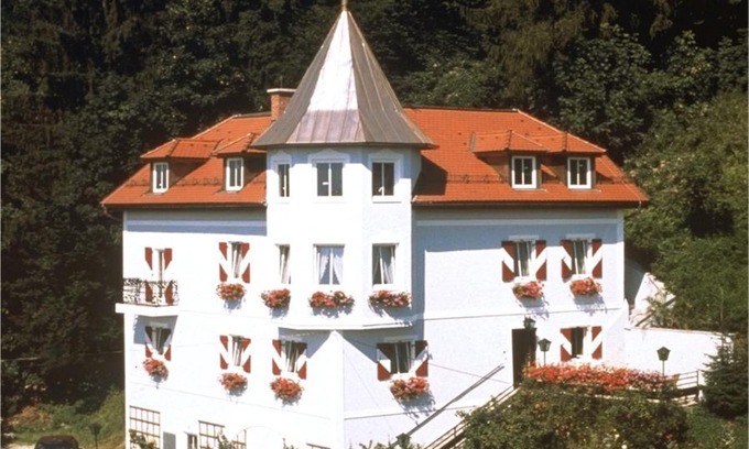 Gnigl House | Villa Turnerwirt