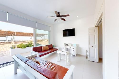 La Paloma Villa | Villa Turquesa 56 - Playa Arcangel