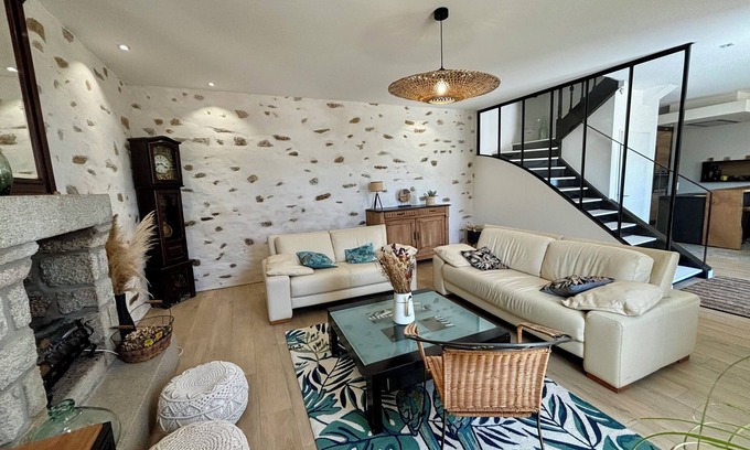 Locunole House | Villa Ty Rozic, the charm of old and new!