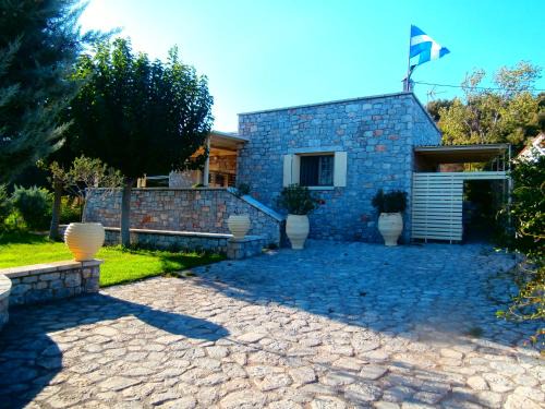Gythio Villa | Villa Tzortzakos