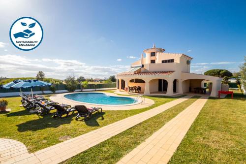 Patroves Villa | Villa Ushuaia by Algarve Vacation