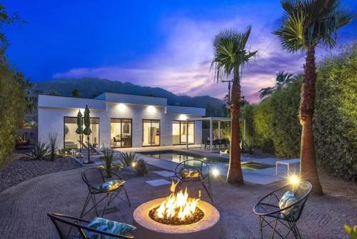 Racquet Club Estates Villa | Villa Veridian