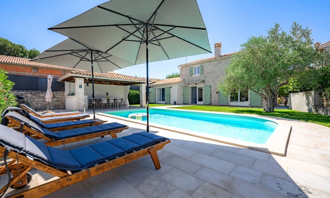 Vosteni Villa | Villa Veromi with private pool in Istria