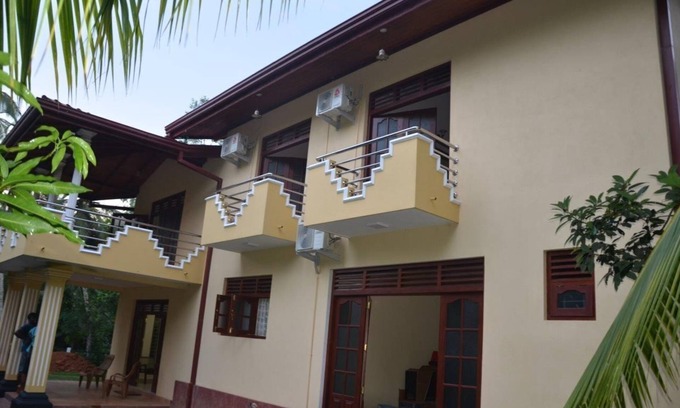 Nalagasdeniya House | Villa Vinses In Hikkaduwa