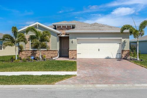 Mariner House | Villa Vista Lago - Roelens Vacations
