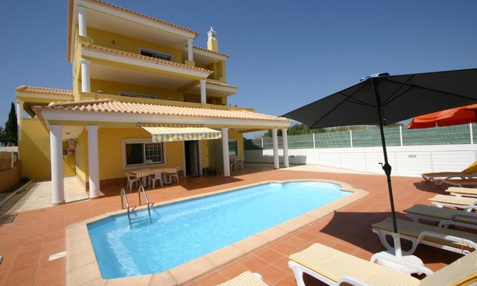 Olhao Bed & Breakfast | Villa Vista Mar Piscina Suites