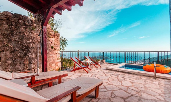 Lapcici House | Villa Vistamar Lapcici