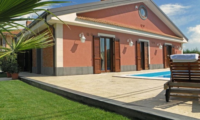 Pedara House | VILLA VITTORIA