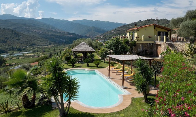 Imperia Villa | Villa Vittorio 6+2, Emma Villas