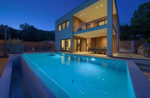 Baska Villa | Villa Viverum with heated salt water pool