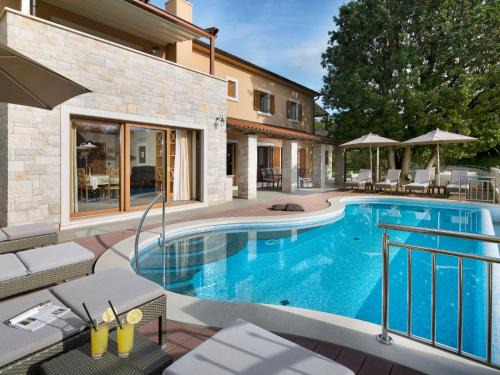 Kapelica Villa | Villa Vlastelini by Interhome