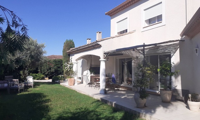Pezenas Villa | Villa with 160 m2 pool on 1000 m2 landscaped garden,