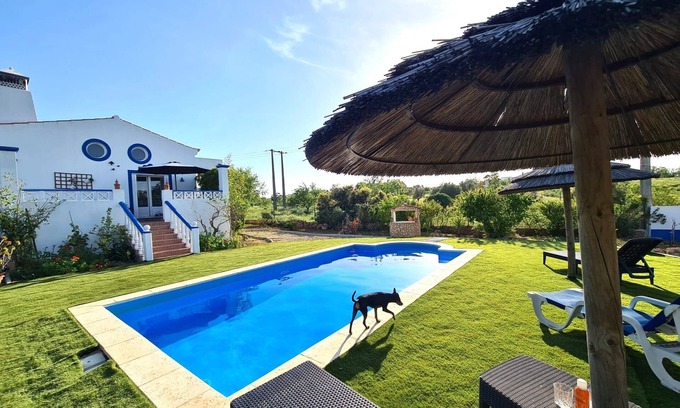 Algoz Villa | Villa with exclusive pool, air conditioning, barbecue,