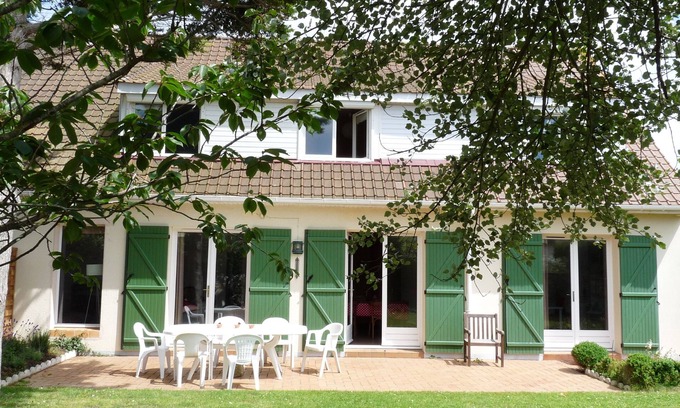 Hardelot-Plage Villa | Villa with enclosed garden, in the center, beach at 300m