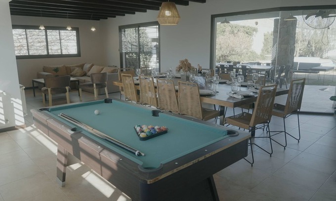 Chacras de Coria Villa | Villa with garden and pool in Chacras de Coria