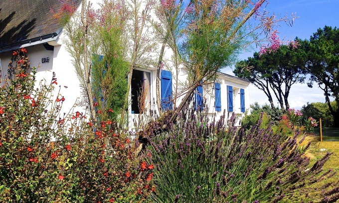Le Pouliguen House | Villa with garden 250 m from the sea and the wild coast in a quiet