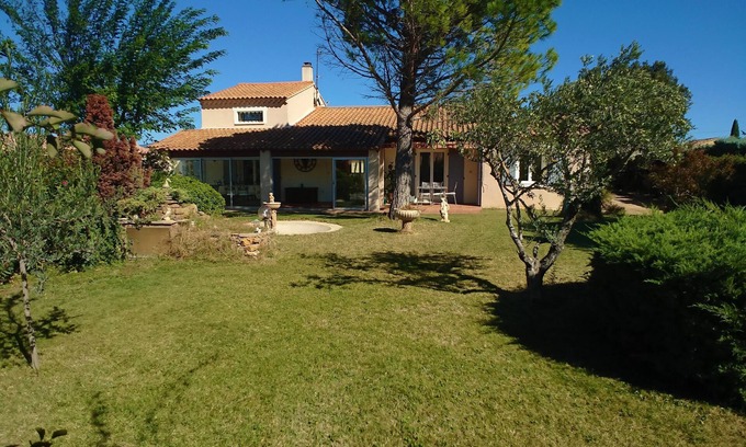 Grillon House | Villa with heated pool and fenced garden