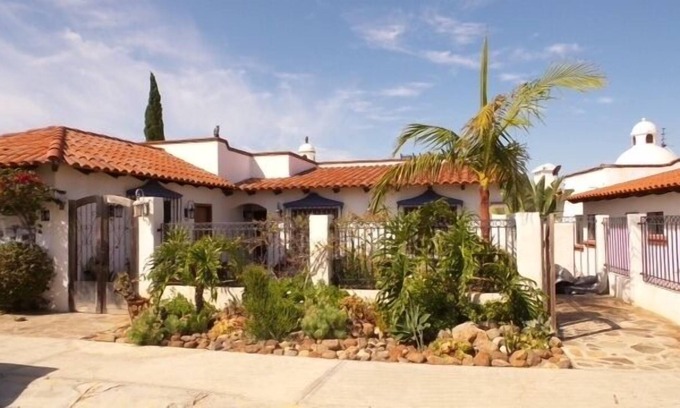 Salsipuedes House | Villa with incredible ocean views on golf course in gated community in Bajamar