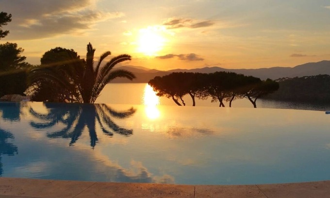 Innamorata Villa | Villa with panoramic sea view, 8-9 pax, 3 bedrooms, 2 bathrooms