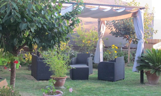 Saint-Didier Villa | Villa with pool sleeps 6, Saint-didier