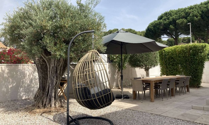 Portiragnes House | Villa with privat pool, 4 bedrooms, wifi, 3km from the beach of Portiragnes plage